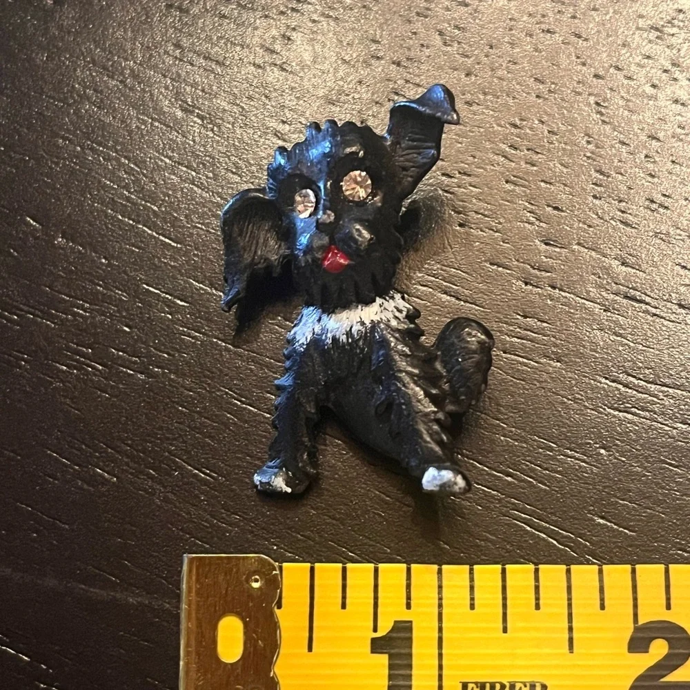 Vintage Black and White Dog Brooch Scottie or Terrier